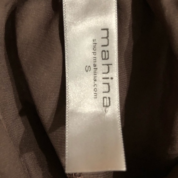 MAHINA SILKY SHORTS ✨ - Picture 3 of 3